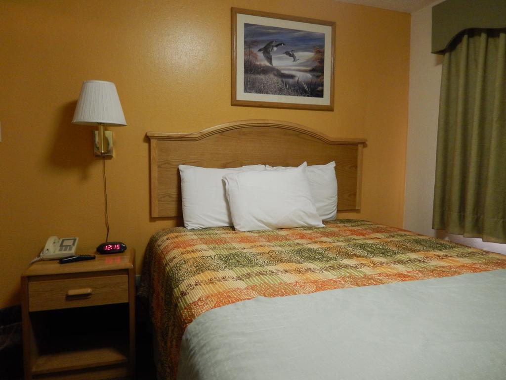 Executive Inn Pearsall Zewnętrze zdjęcie