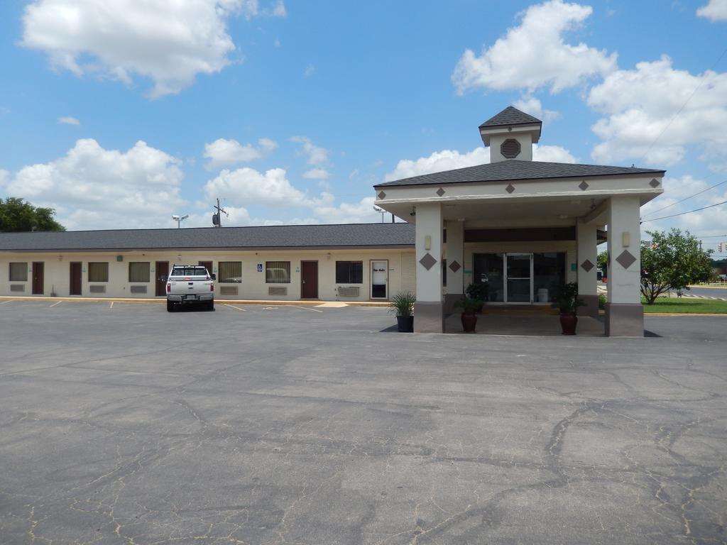 Executive Inn Pearsall Zewnętrze zdjęcie
