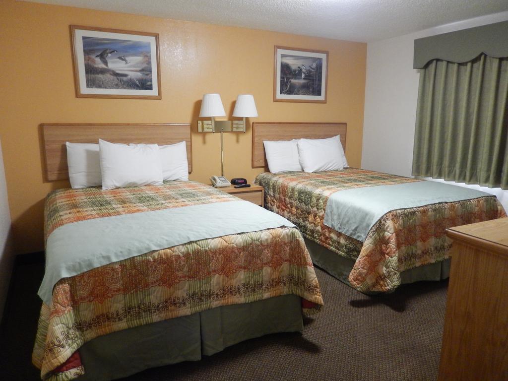 Executive Inn Pearsall Zewnętrze zdjęcie