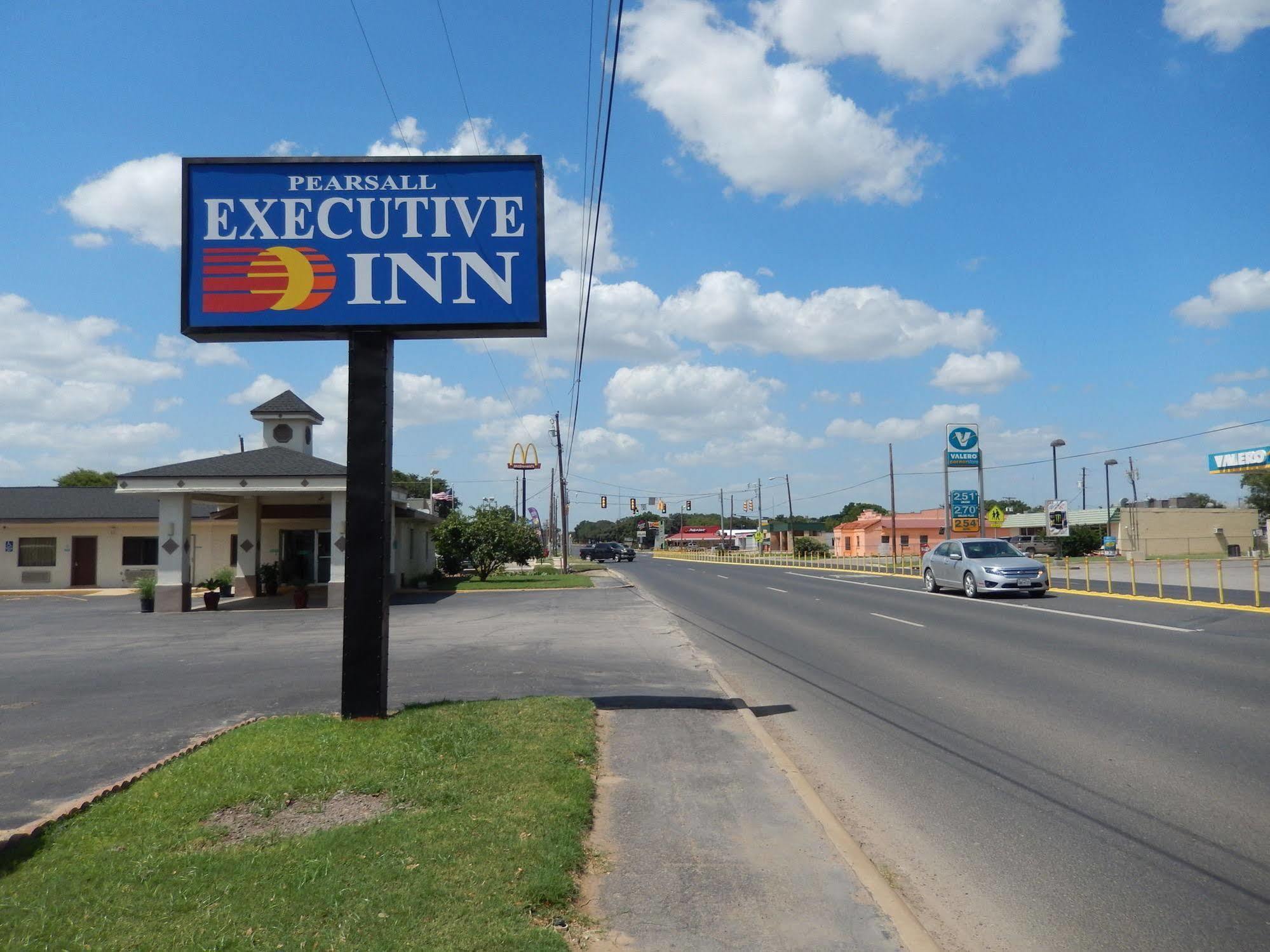 Executive Inn Pearsall Zewnętrze zdjęcie
