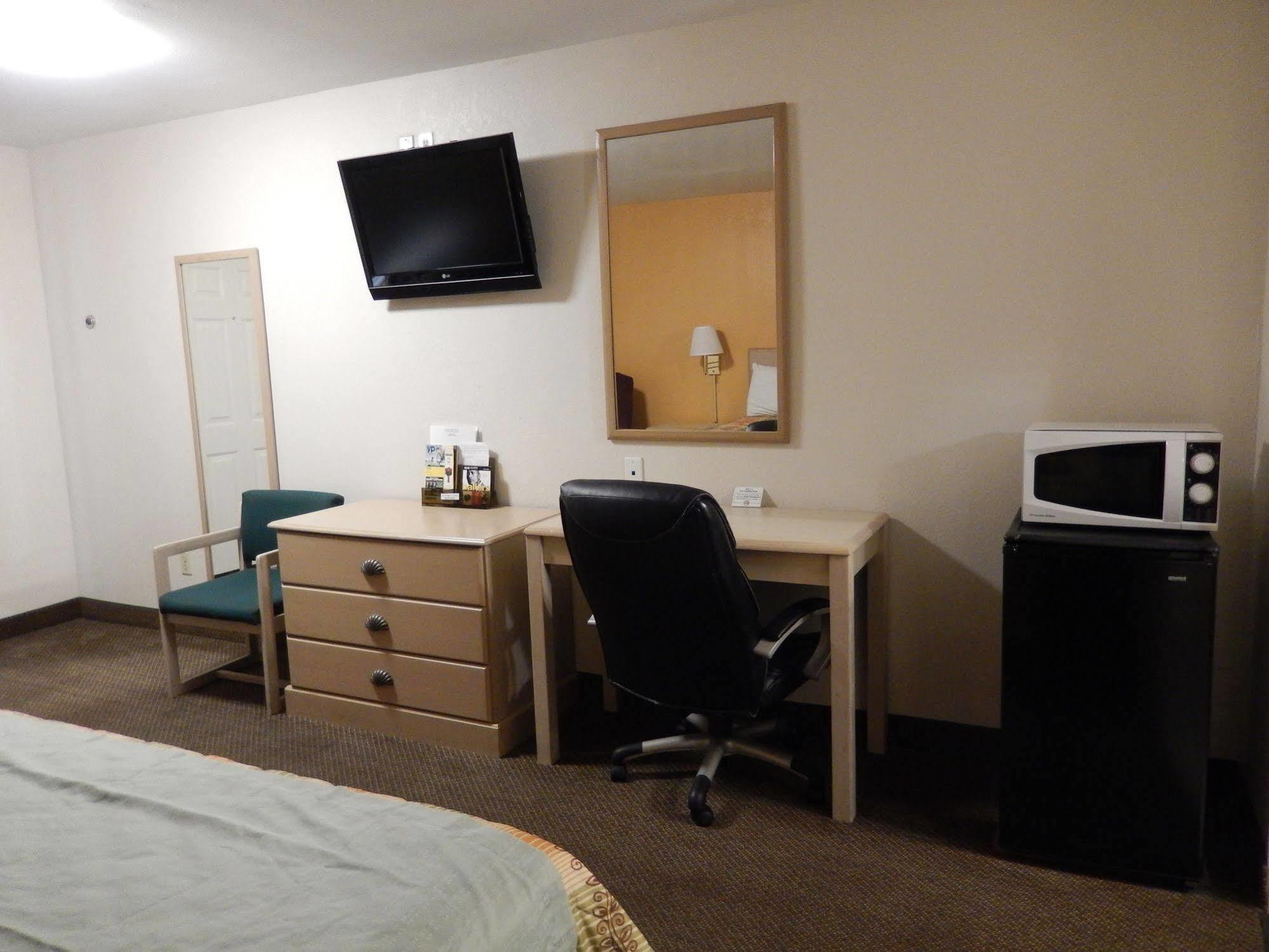 Executive Inn Pearsall Zewnętrze zdjęcie