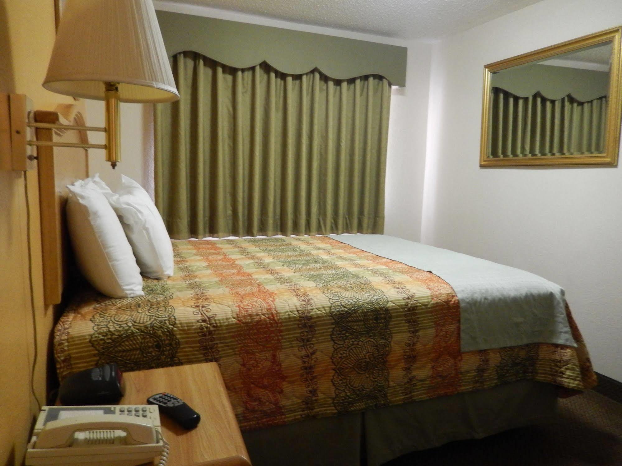 Executive Inn Pearsall Zewnętrze zdjęcie